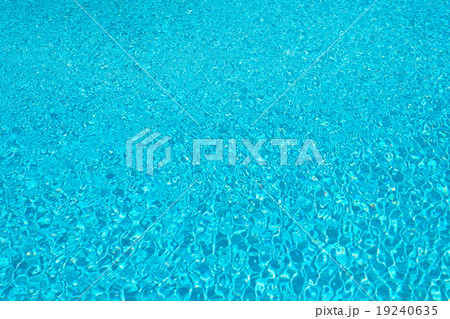 swimming pool 19240635