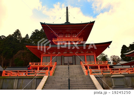 比叡山延暦寺・東塔 比叡山延暦寺・東塔 19245250