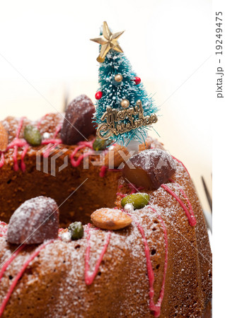 Christmas cake 19249475
