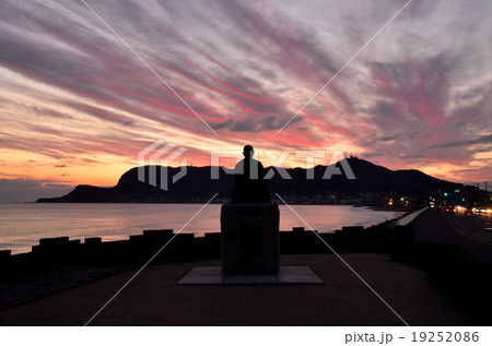 啄木小公園の夕暮れ 啄木小公園の夕暮れ 19252086