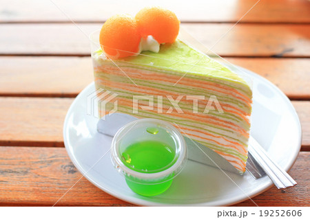 Layer crape cake with fresh melon Layer crape cake with fresh melon 19252606