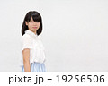 女子中学生　上半身 19256506