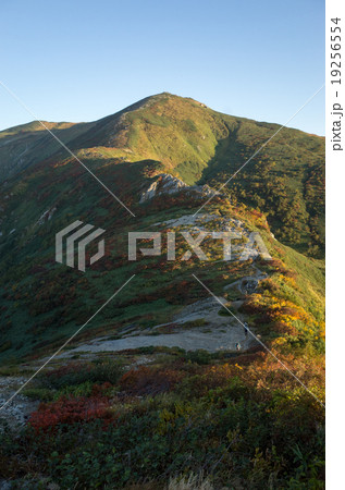 飯豊山(飯豊連峰) 飯豊山(飯豊連峰) 19256554