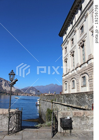 イタリア・マッジョーレ湖 イゾラベッラの宮殿 イタリア・マッジョーレ湖 イゾラベッラの宮殿 19256798