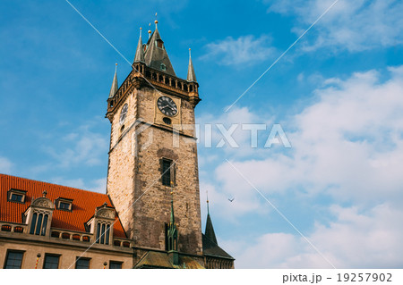 Tower of town hall in Prague, Czech Republic. 19257902