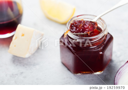 French cuisine Onion confiture, jam with lemon 19259970