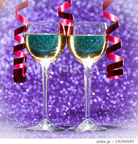 two glasses of champagne ready for christmas 19260097
