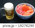 手作り海鮮丼とビール 19276290