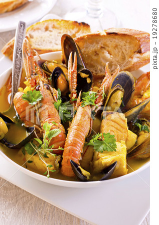 seafood stew 19278680