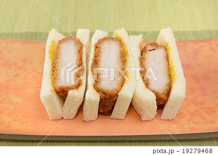 おいしいロースカツサンド 19279468