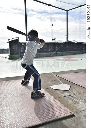 バッティングセンター 19280145