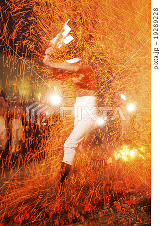 泉州の奇祭 やっさいほっさい 火祭り の写真素材 泉州の奇祭 やっさいほっさい 火祭り の写真素材