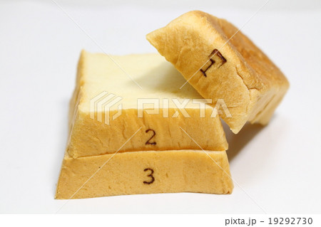 食パン 19292730
