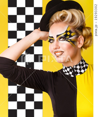 Racer Girl corrects hat. 19293302