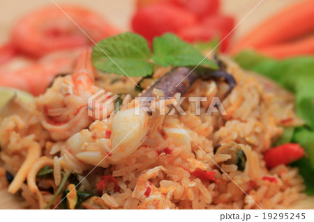 Fried rice with seafood Fried rice with seafood 19295245