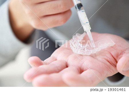 ホワイトニング ホームホワイトニング (歯科 衛生 男性 予防 治療 医療 プラークコントロール) 19301461