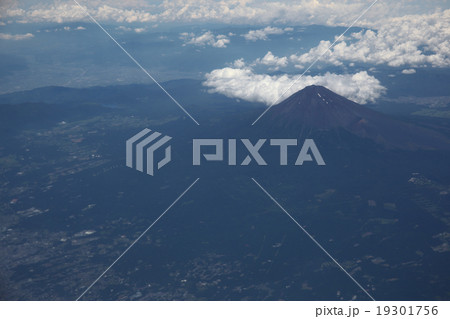 空の上からの富士山 19301756