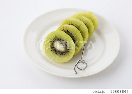 カットフルーツキウイ輪切り断面俯瞰 カットフルーツキウイ輪切り断面俯瞰 19303842