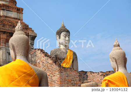 Buddha statue in wat yai chaimongkhol temple 19304132