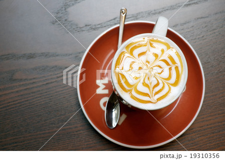 Hot Latte 19310356