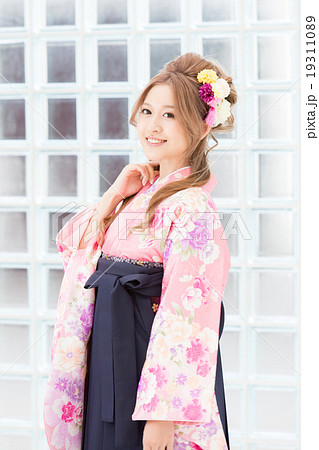 Japanese culture　Graduation ceremonies 19311089