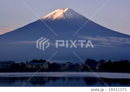 富士山 初冠雪の翌朝 富士山 初冠雪の翌朝 19311171