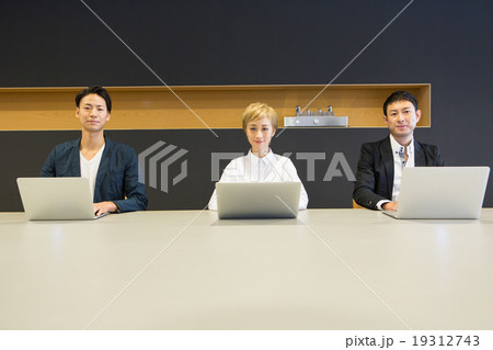 ビジネスシーン　イメージ 19312743