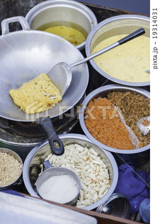 Thai style omelette 19314031