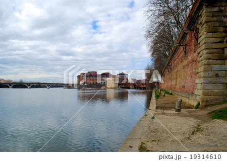 River bank in Toulouse River bank in Toulouse 19314610