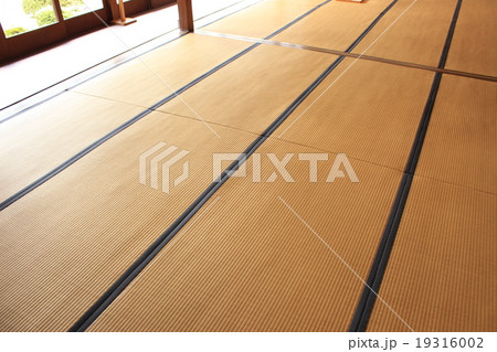 日本の和室の畳 19316002