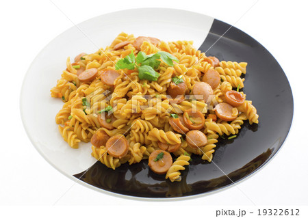 pasta spaghetti macaroni isolated on background 19322612