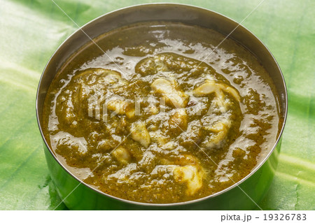 インド風ほうれんそうのカレー Curry of the Indian dish spinach 19326783