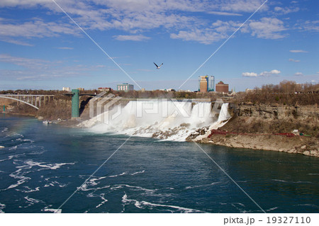 The photo of the Niagara falls The photo of the Niagara falls 19327110