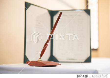 台紙とペン 19327820