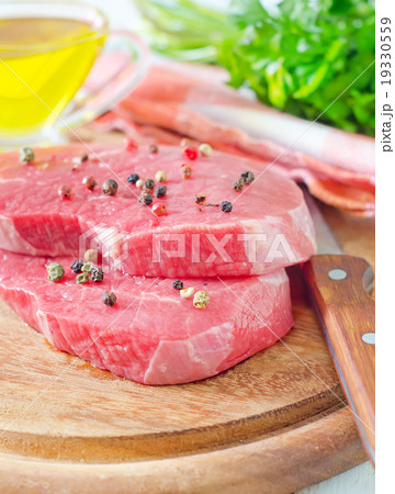 raw  meat 19330559