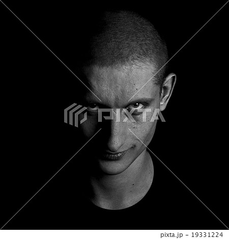 Grinning Man 19331224