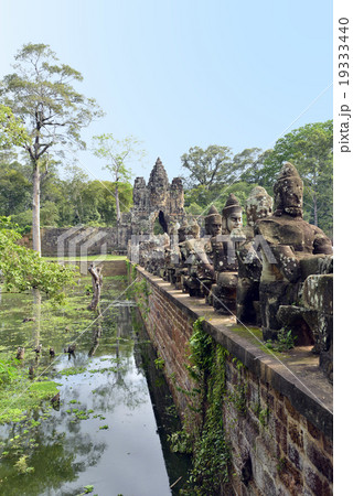 カンボジア シェムリアップ アンコールトム遺跡群 南大門 カンボジア シェムリアップ アンコールトム遺跡群 南大門 19333440
