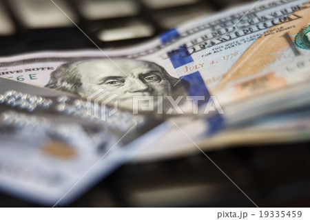 The purchase online 19335459