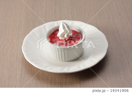 苺のパンナコッタ 19341906