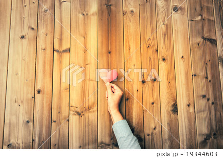 赤いハートマーク 19344603