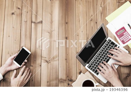 パソコンとスマートデバイスの違い パソコンとスマートデバイスの違い 19346396