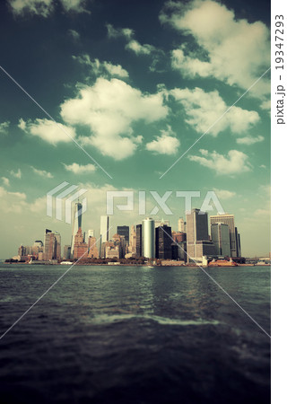 Manhattan downtown skyline 19347293