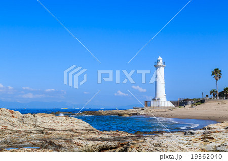 夏の野間灯台 19362040