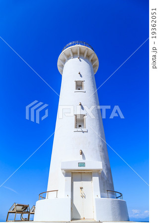 夏の野間灯台 19362051