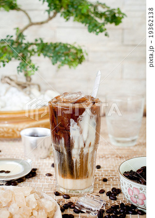 Traditional Vietnamese, Thai Ice coffee with beans 19362138