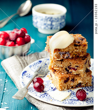 White chocolate cake, blondie, brownie, coconut 19362193