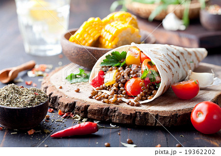 Vegan tortilla wrap, roll with lentil 19362202