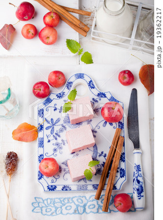 Apple paste, pastille, zephyr, marshmallow 19362217