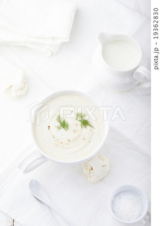 Cauliflower soup with dill and seasoning 19362830