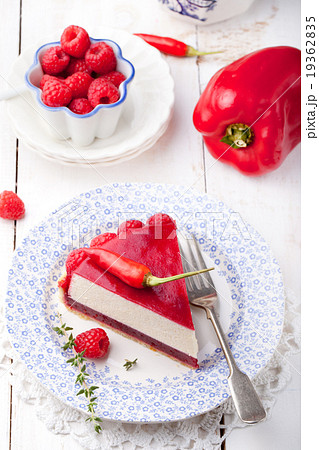 Raspberry and roast bell pepper mousse cake 19362835